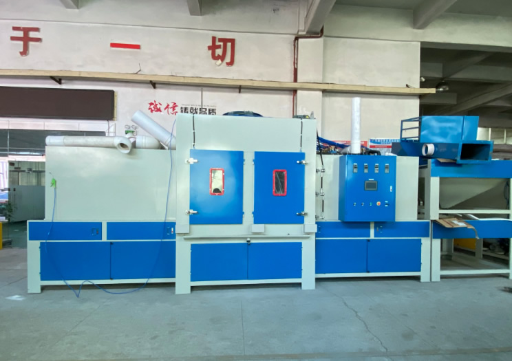 輸送式自動噴砂機定制